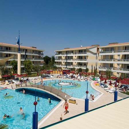 Villaggio Planetarium Resort Bibione Exterior foto