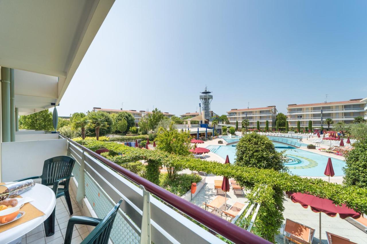 Villaggio Planetarium Resort Bibione Exterior foto