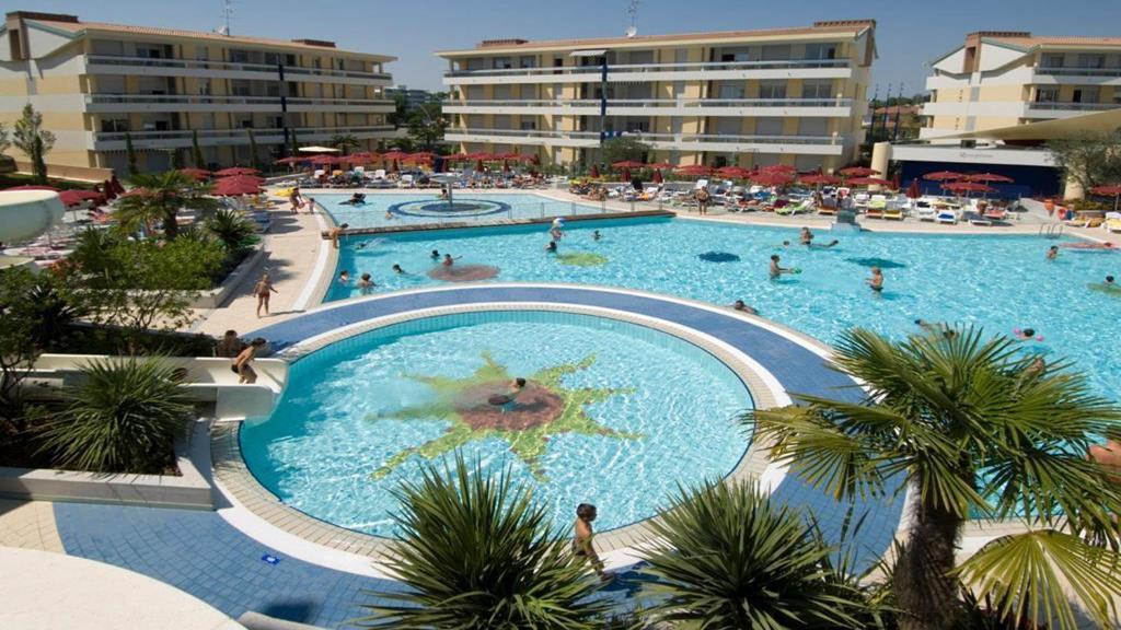 Villaggio Planetarium Resort Bibione Exterior foto