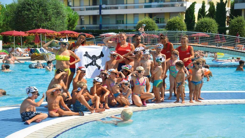 Villaggio Planetarium Resort Bibione Exterior foto