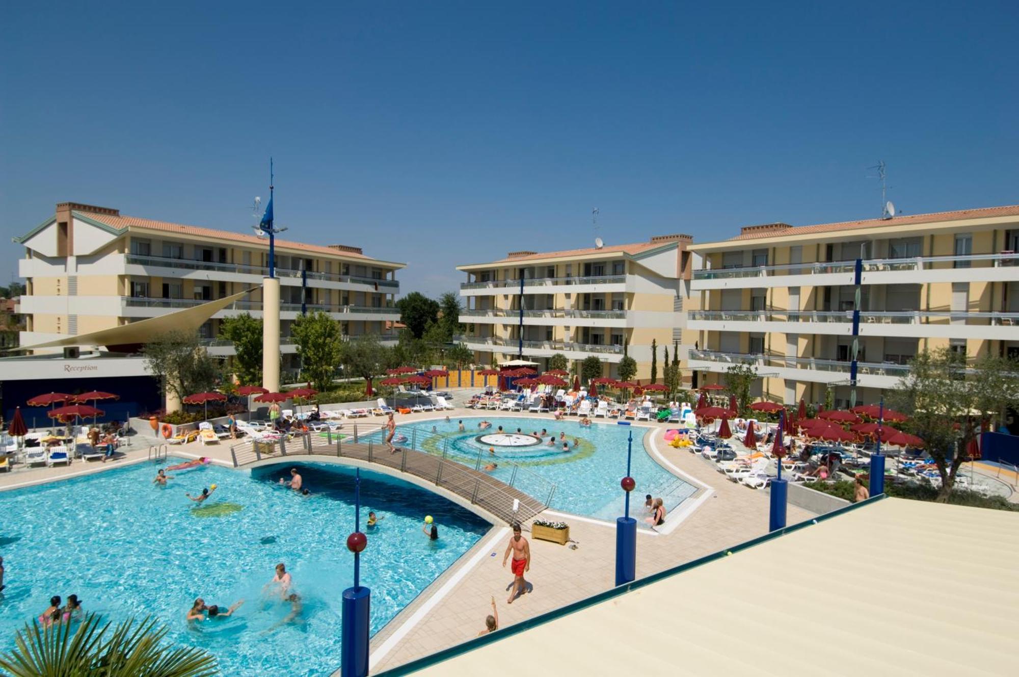 Villaggio Planetarium Resort Bibione Exterior foto