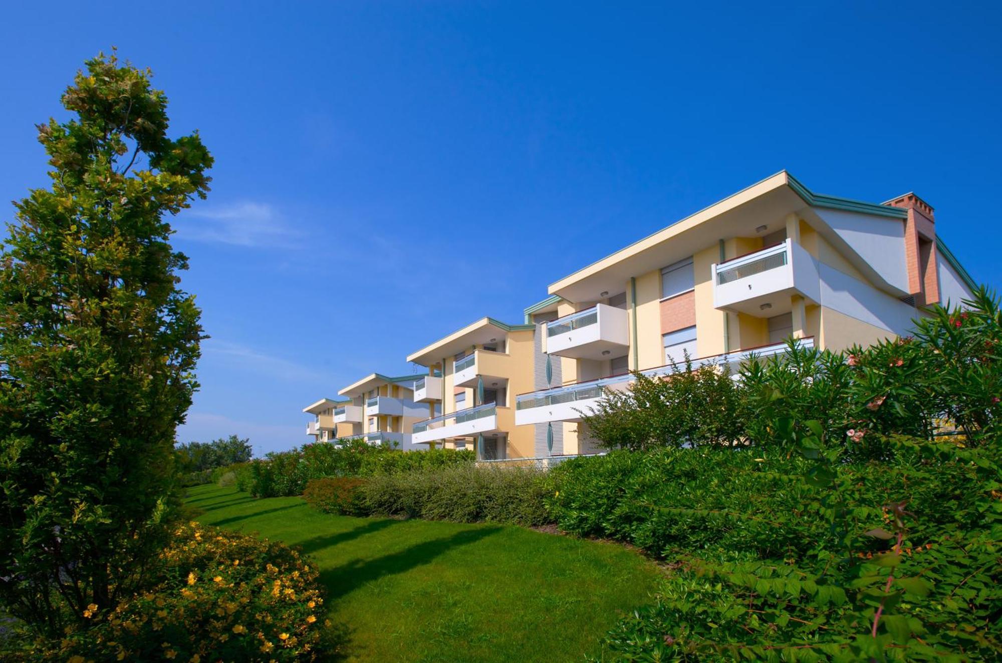 Villaggio Planetarium Resort Bibione Exterior foto