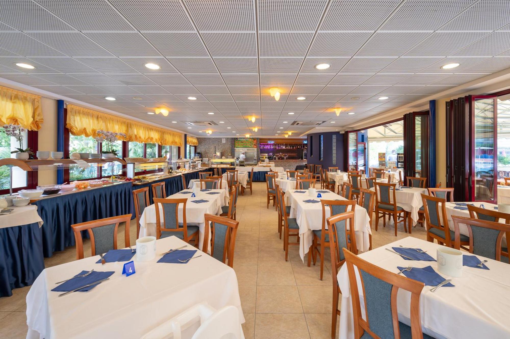 Villaggio Planetarium Resort Bibione Exterior foto