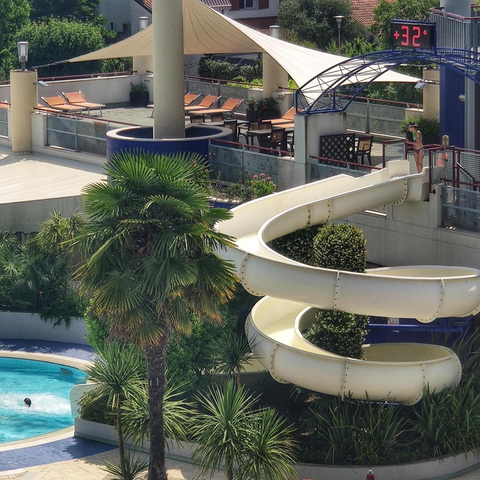 Villaggio Planetarium Resort Bibione Exterior foto